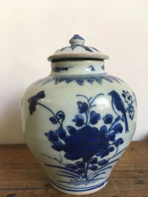 古玩陶瓷晚明花鳥紋青花蓋罐拍賣,當前價格7000元