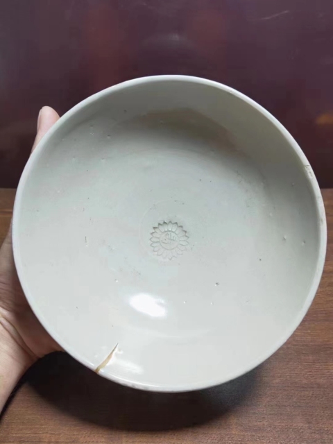 古玩陶瓷宋代白釉碗拍賣,當前價格3000元