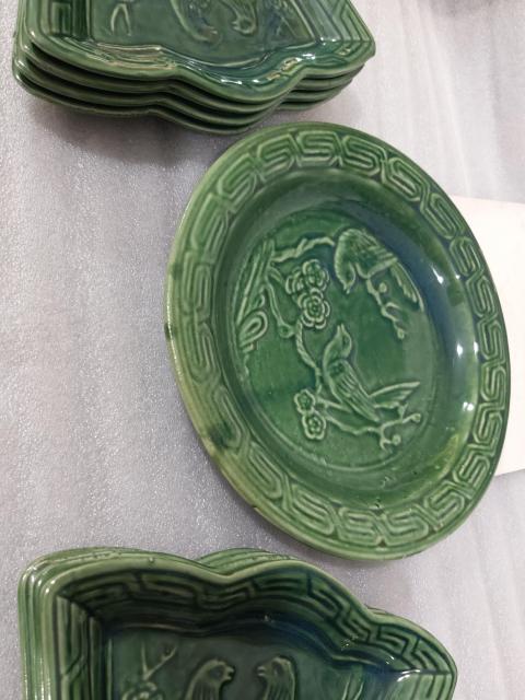 古玩陶瓷出口創(chuàng)匯期青釉印花花鳥紋九攢盤拍賣，當(dāng)前價格680元