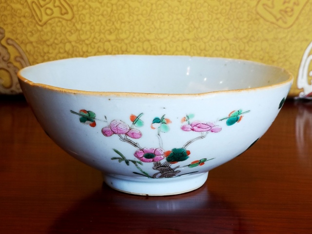 古玩陶瓷清晚期?粉彩四季花卉紋大碗拍賣,當前價格558元