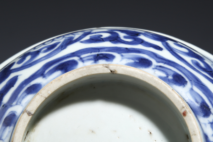 古玩陶瓷清康熙·青花纏枝菊紋大碗拍賣，當前價格5888元