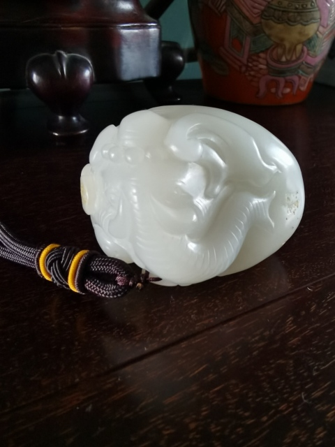 古玩玉器天然和田籽料手把件拍賣,當前價格28000元
