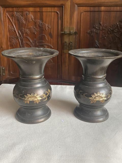 古玩雜項花觚拍賣,當前價格390元