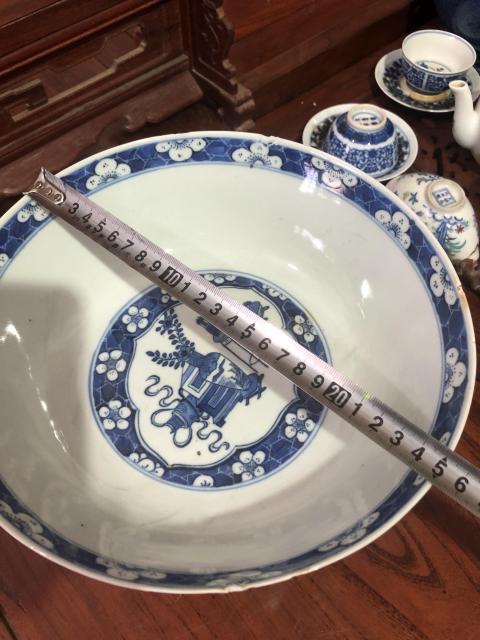 古玩陶瓷晚清康熙款人物博古紋青花碗拍賣，當前價格4500元