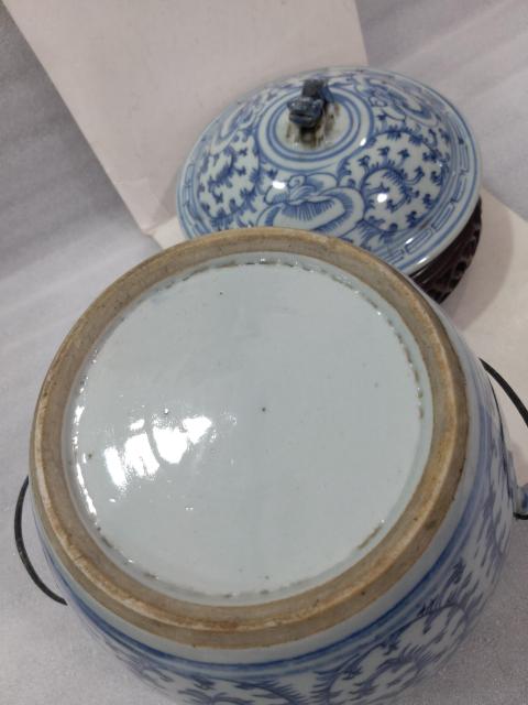 古玩陶瓷清代道光至咸豐纏枝花卉紋四系粥罐拍賣，當前價格2288元