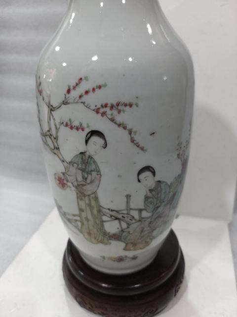 古玩陶瓷民國仕女紋粉彩雙蝠耳撇口瓶拍賣，當前價格1880元