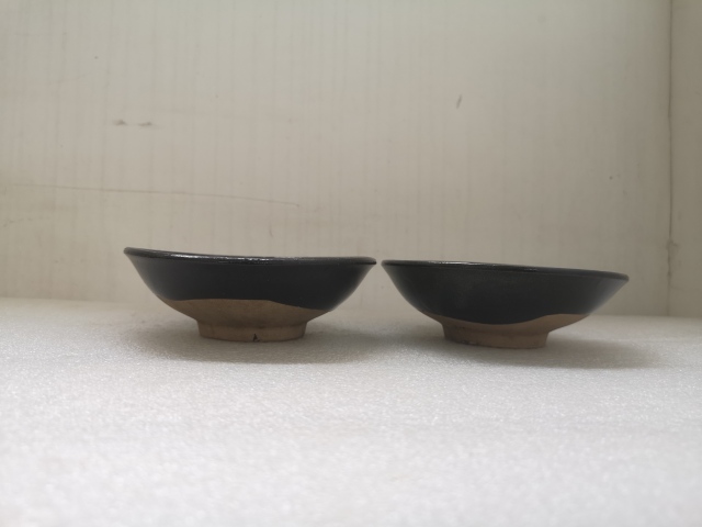 清代澀圈圈足的疊燒工藝黒褐釉碗拍賣，當前價格298元