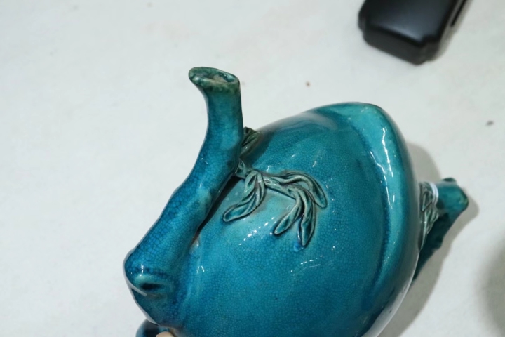 古玩陶瓷孔雀藍仿生壺拍賣，當前價格18800元