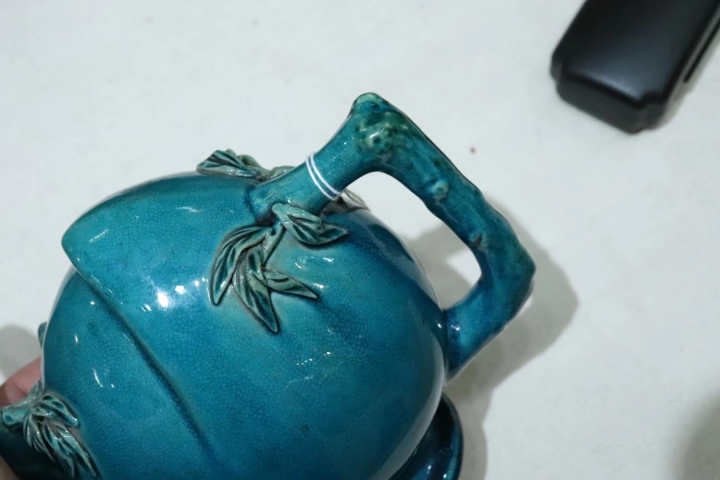 古玩陶瓷孔雀藍仿生壺拍賣，當前價格18800元