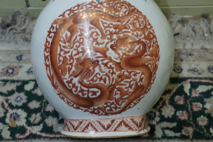 古玩陶瓷晚清宣德款礬紅龍紋鹿耳尊拍賣,當(dāng)前價(jià)格32000元