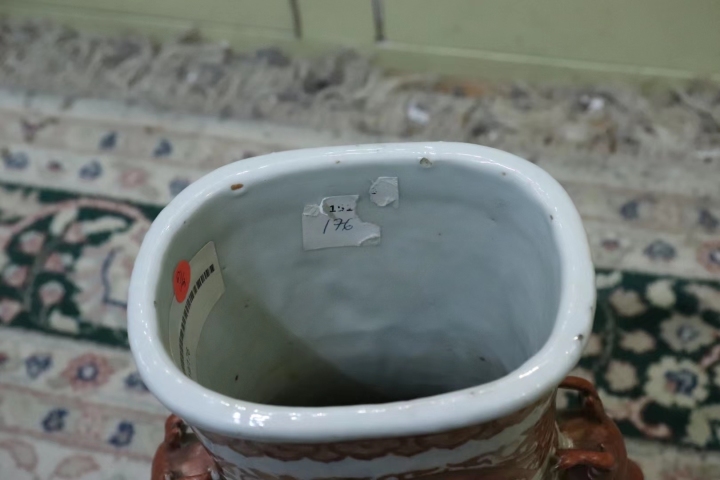 古玩陶瓷晚清宣德款礬紅龍紋鹿耳尊拍賣,當(dāng)前價(jià)格32000元