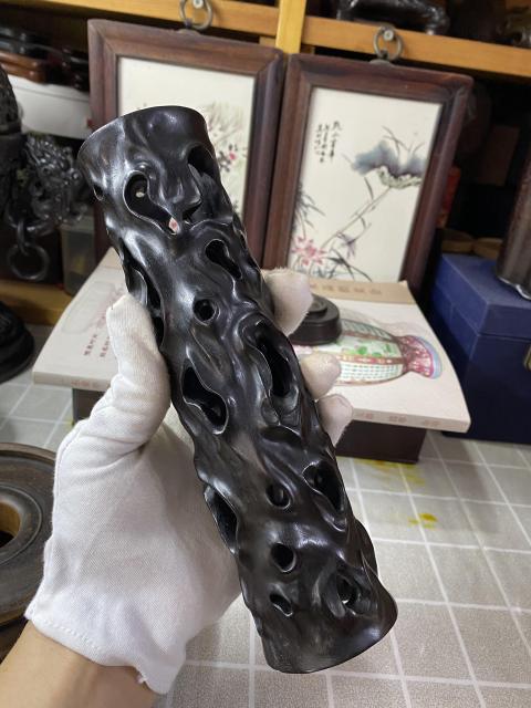 古玩雜項木鏤空雕洞石紋薰香筒拍賣,當前價格2800元