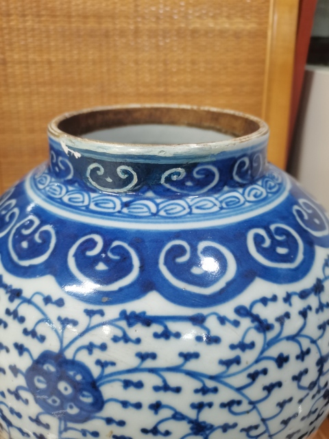 古玩陶瓷嘉道纏枝花卉將軍罐拍賣,當前價格3800元