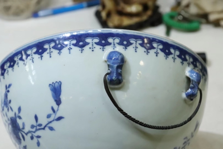 古玩陶瓷晚清花卉紋青花四系高樁暖鍋拍賣,當(dāng)前價格12800元