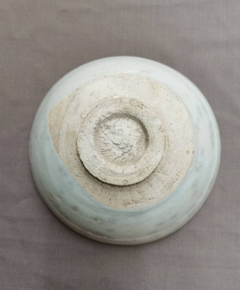 古玩陶瓷卵白釉大碗拍賣,當前價格1600元