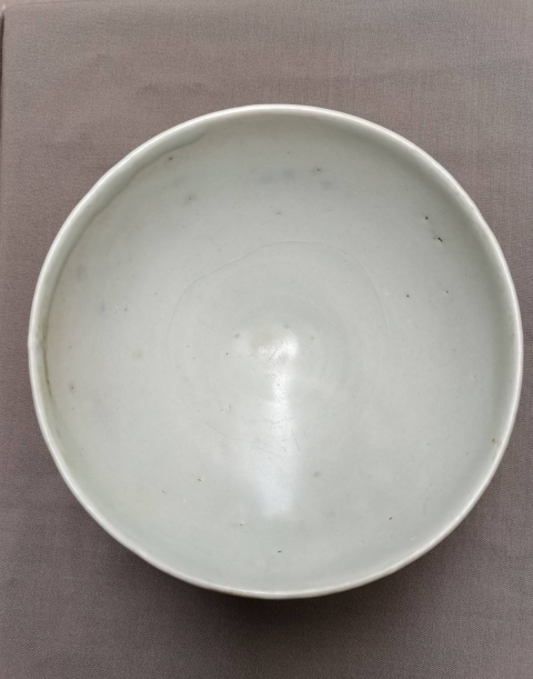 古玩陶瓷卵白釉大碗拍賣,當前價格1600元