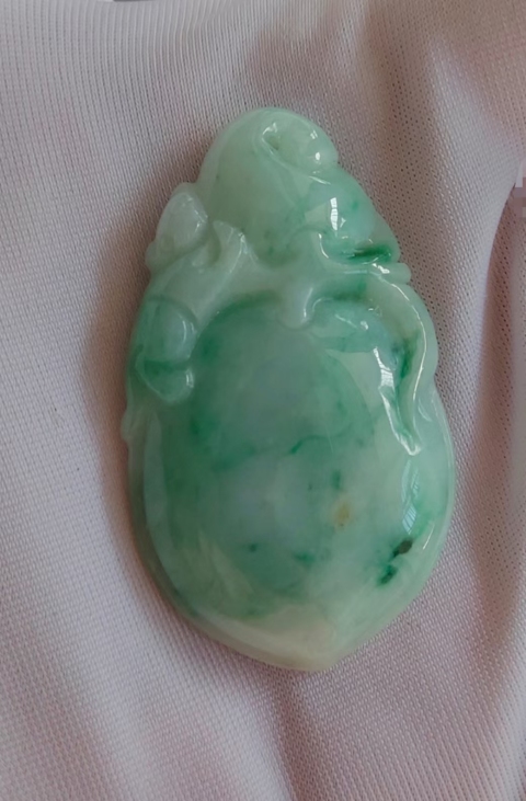 古玩玉器天然翡翠“靈猴獻壽”掛件配上鏈子了。拍賣,當前價格999元