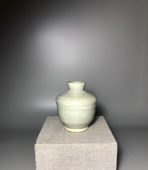 古玩陶瓷(明代)影青白釉梅瓶(有很高收藏價值)拍賣,當前價格0元
