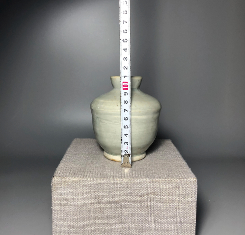 古玩陶瓷(明代)影青白釉梅瓶(有很高收藏價值)拍賣,當前價格0元