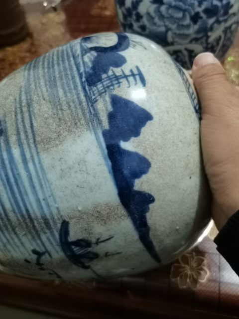 古玩陶瓷乾隆青花山水最最大號(hào)罐,罐子王,看圖片拍賣,當(dāng)前價(jià)格2888元