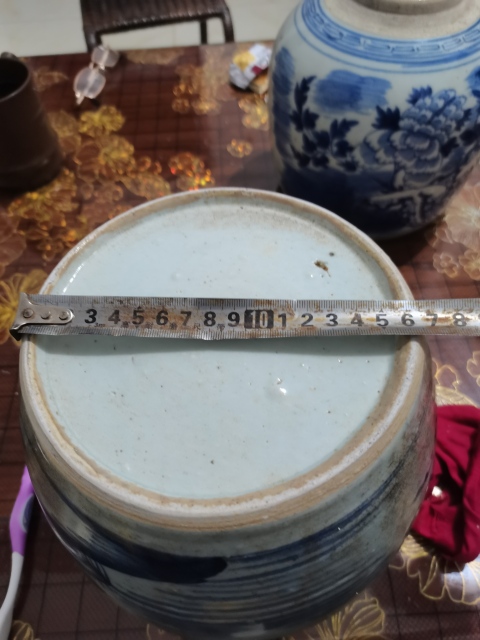 古玩陶瓷乾隆青花山水最最大號(hào)罐,罐子王,看圖片拍賣,當(dāng)前價(jià)格2888元