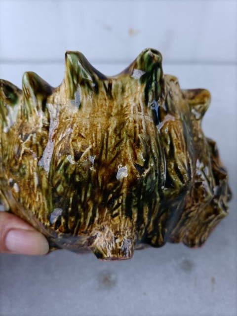 古玩陶瓷出口創匯期像生瓷海螺拍賣，當前價格300元