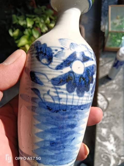 古玩陶瓷青花荷花紋瓶拍賣,當前價格1200元