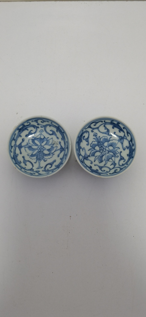 古玩陶瓷清代纏枝花卉紋青花盤拍賣,當前價格1100元