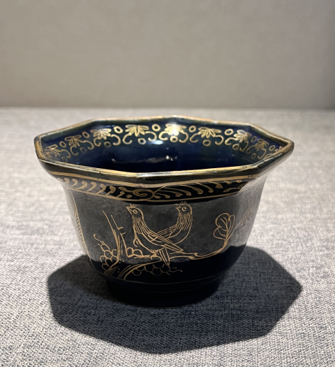古玩陶瓷清代藍釉描金花鳥詩文八方杯拍賣,當前價格3000元