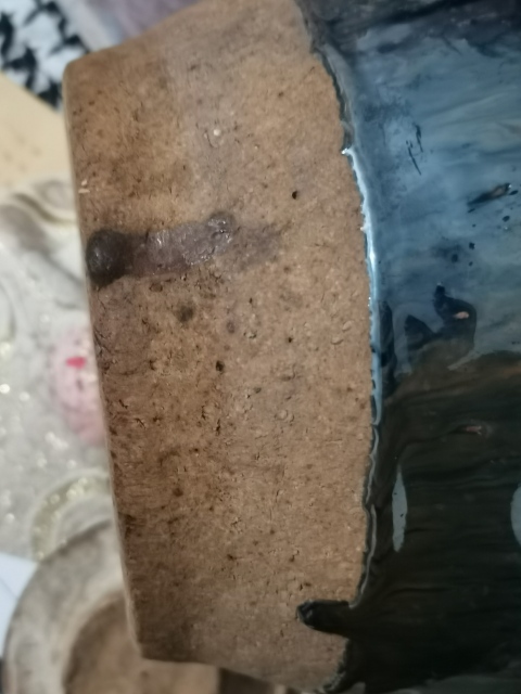 古玩陶瓷醬釉黑陶大罐，帶蓋兒。里面外面都是有拍賣，當(dāng)前價(jià)格1899元