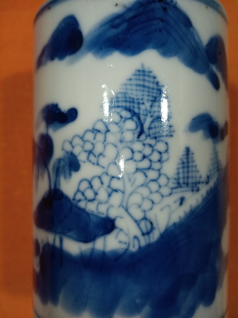 古玩陶瓷清晚期青花山水紋筆筒拍賣,當前價格2280元