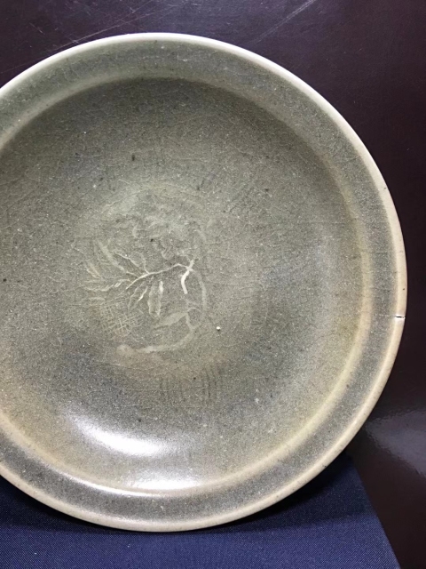 古玩陶瓷明代龍泉窯盤拍賣,當前價格4000元