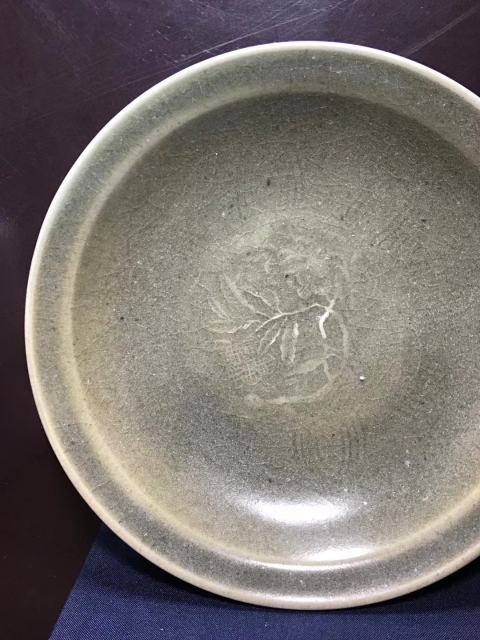 古玩陶瓷明代龍泉窯盤拍賣,當前價格4000元