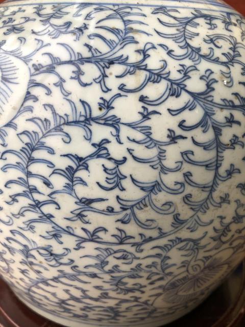 古玩陶瓷清中線描纏枝花卉紋青花蓋罐拍賣，當前價格1200元