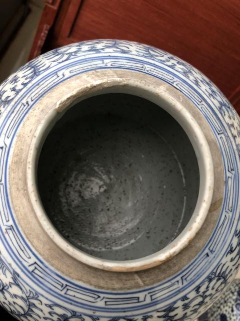 古玩陶瓷清中線描纏枝花卉紋青花蓋罐拍賣，當前價格1200元