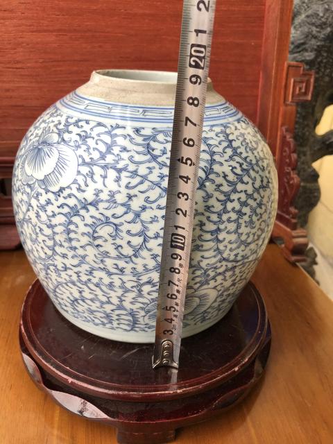 古玩陶瓷清中線描纏枝花卉紋青花蓋罐拍賣，當前價格1200元