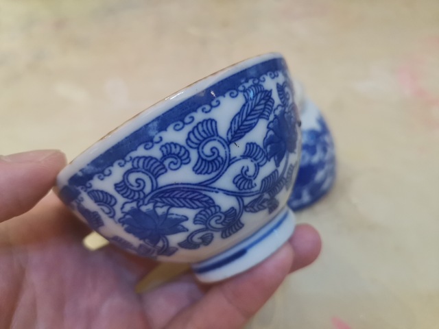 古玩陶瓷民國纏枝花卉紋青花杯一對（雙圈款）拍賣，當前價格168元