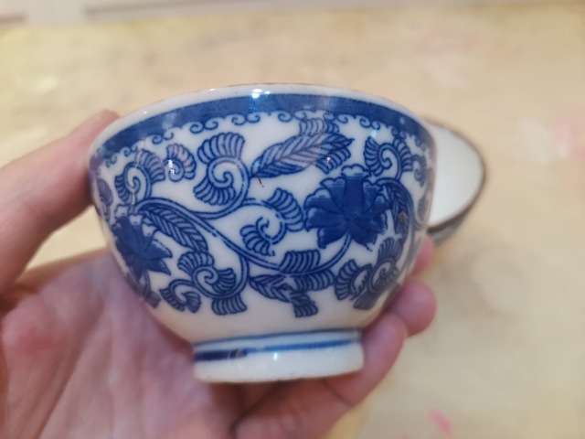 古玩陶瓷民國纏枝花卉紋青花杯一對（雙圈款）拍賣，當前價格168元