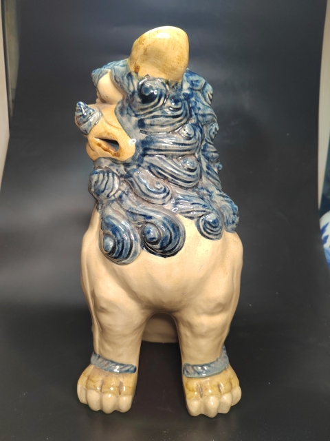 古玩陶瓷創(chuàng)匯時青花獅子塑像拍賣,當前價格580元