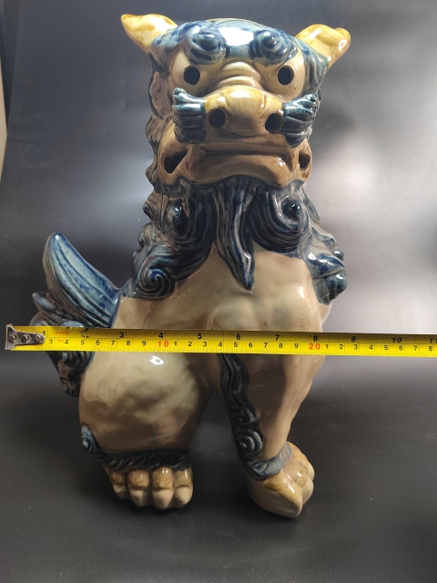 古玩陶瓷創(chuàng)匯時青花獅子塑像拍賣,當前價格580元