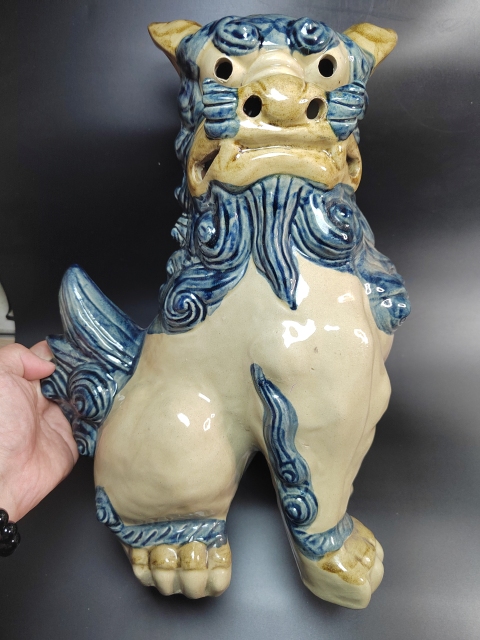 古玩陶瓷創(chuàng)匯時青花獅子塑像拍賣,當前價格580元