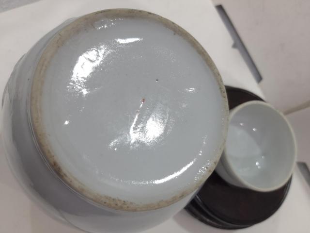 古玩陶瓷民國(guó)德化窯白釉印花剛剛拍賣,當(dāng)前價(jià)格880元