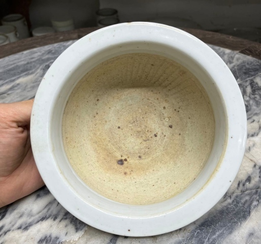 古玩陶瓷【望月樓】清中期青花夔龍紋香爐拍賣,當前價格1500元