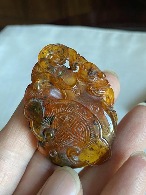 古玩雜項琥珀雕如意掛件拍賣,當前價格500元