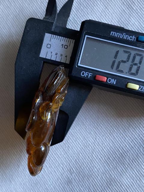 古玩雜項琥珀雕如意掛件拍賣,當前價格500元