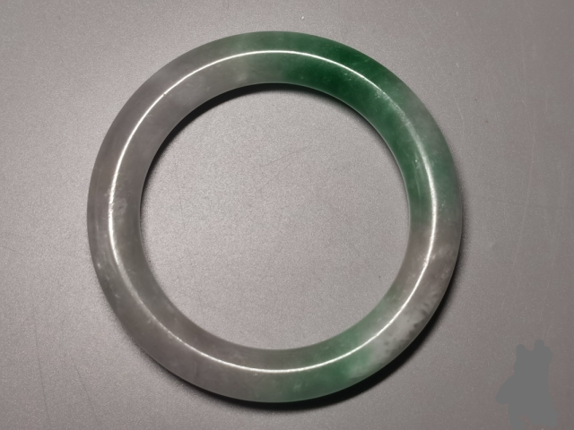 古玩玉器老翡翠手鐲拍賣，當(dāng)前價格25000元