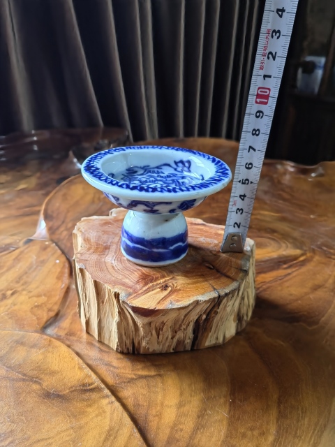 古玩陶瓷青花纏枝花卉紋高足貢盤拍賣，當前價格450元