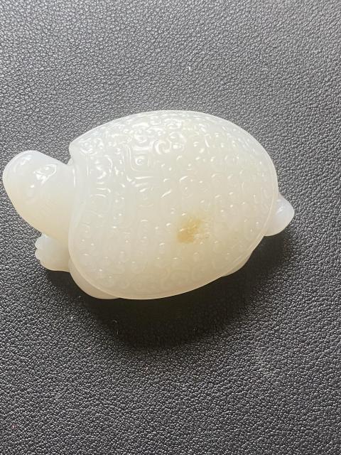 和田籽料龍龜把件拍賣，當前價格33000元