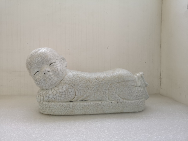 古玩陶瓷當代哥釉孩兒枕拍賣,當前價格298元