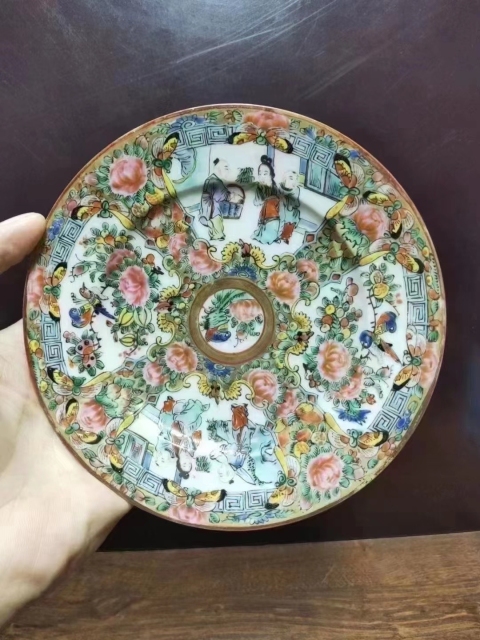古玩陶瓷民國，廣彩描金人物盤拍賣，當前價格1080元